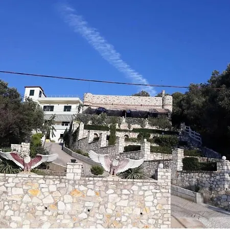 בית נופש Kanine